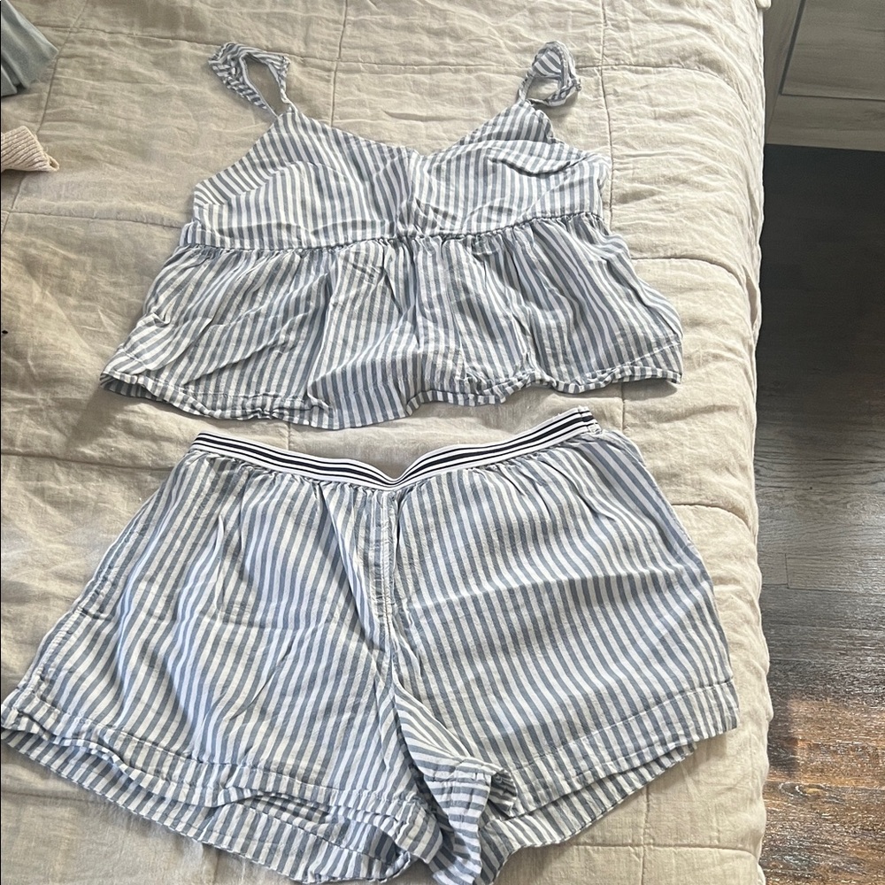 Old Navy Blue and White Striped Shorts